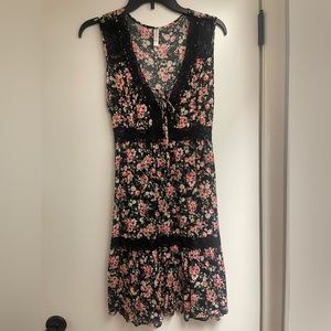 Size large Xhilaration Floral Tank Dress